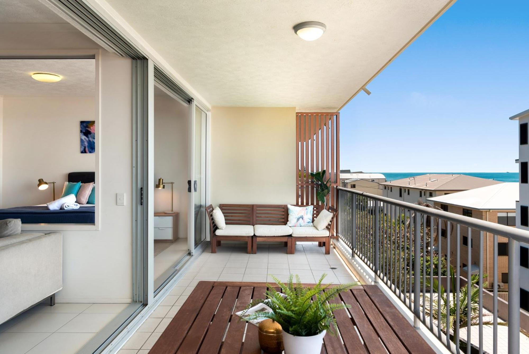On The Beach Resort Bribie Island Woorim Exterior photo