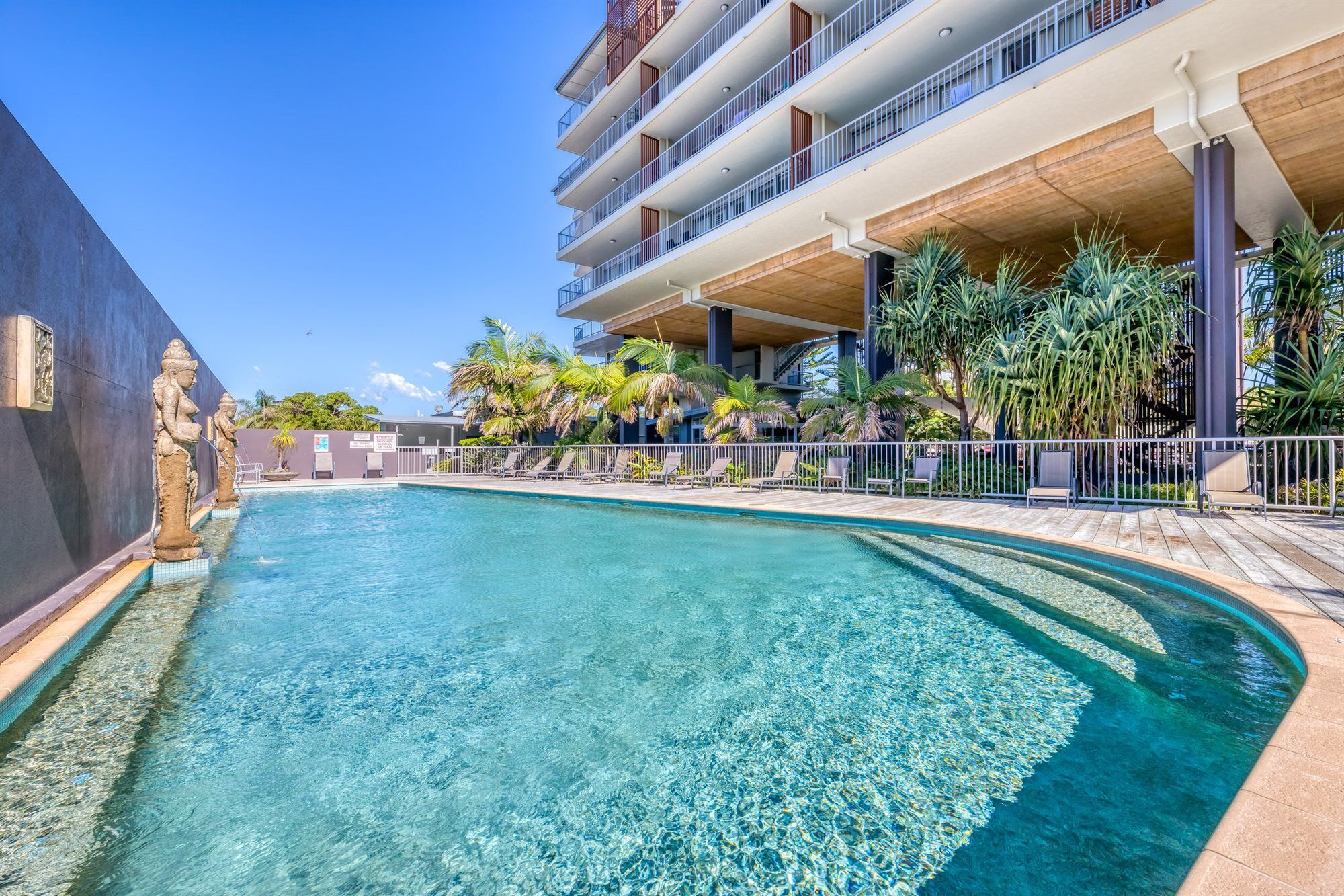 On The Beach Resort Bribie Island Woorim Exterior photo